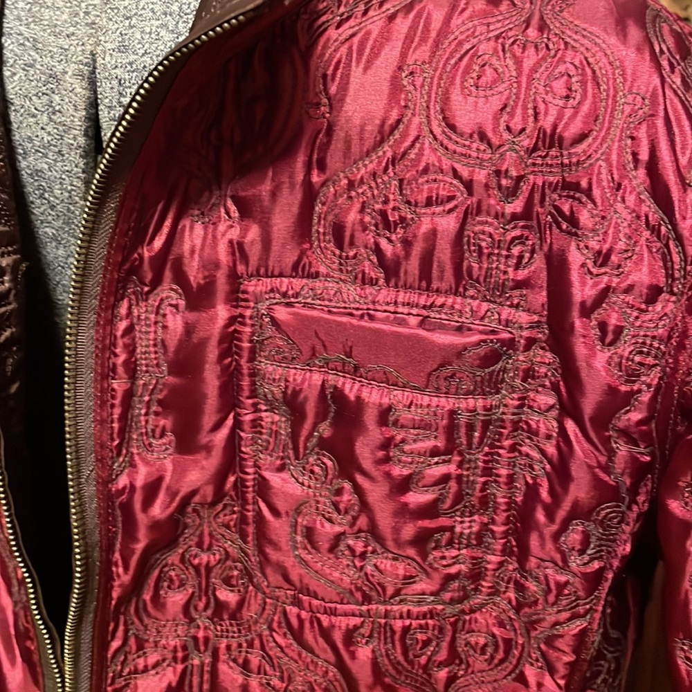 Reversible Jacket Pockets Inside And Out. Nearly … - image 3